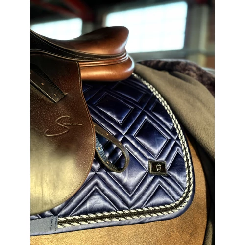 Saddle Pad King-ELFOGYOTT